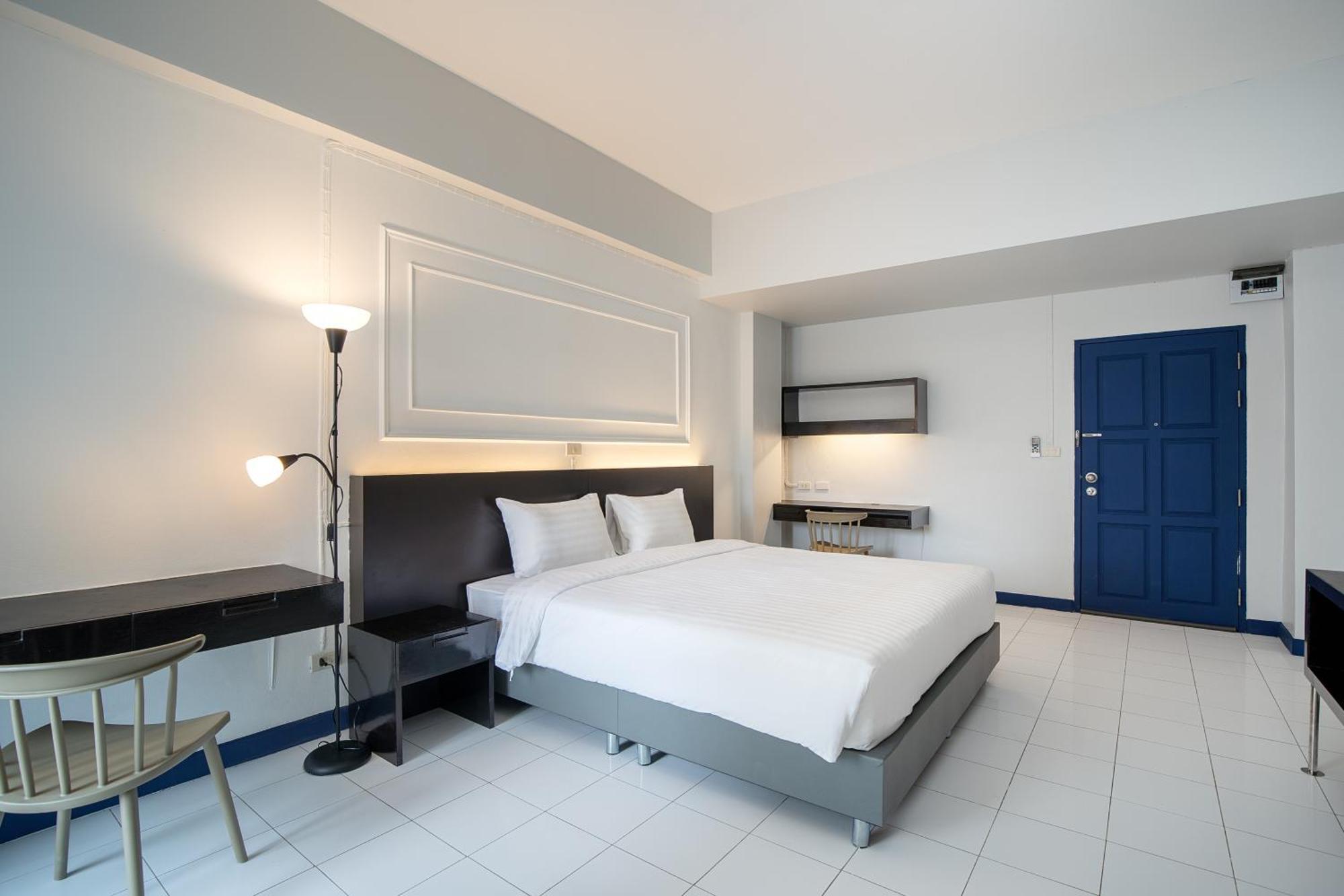 Aparthotel Capitel Rama 4 3*